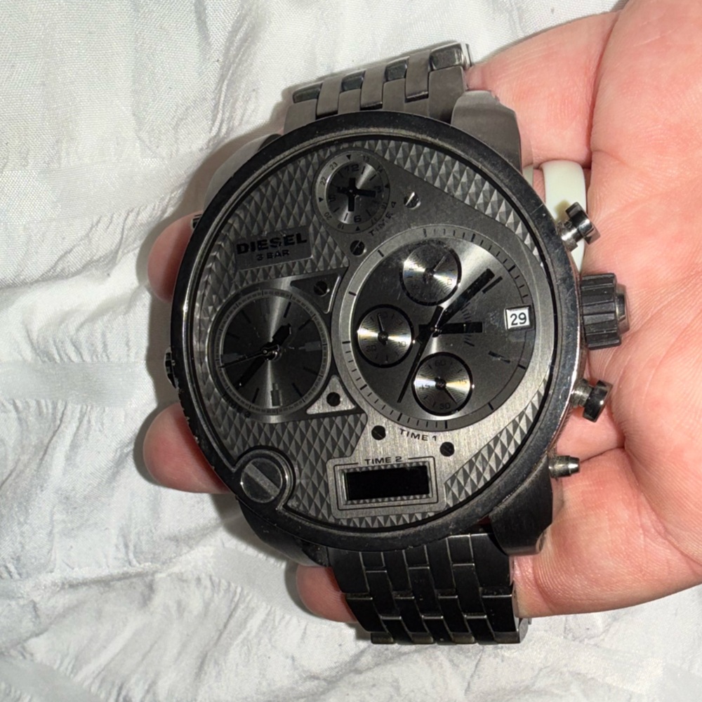 MEN’S DIESEL BIG GUNMETAL STAINLESS STEEL WATCH